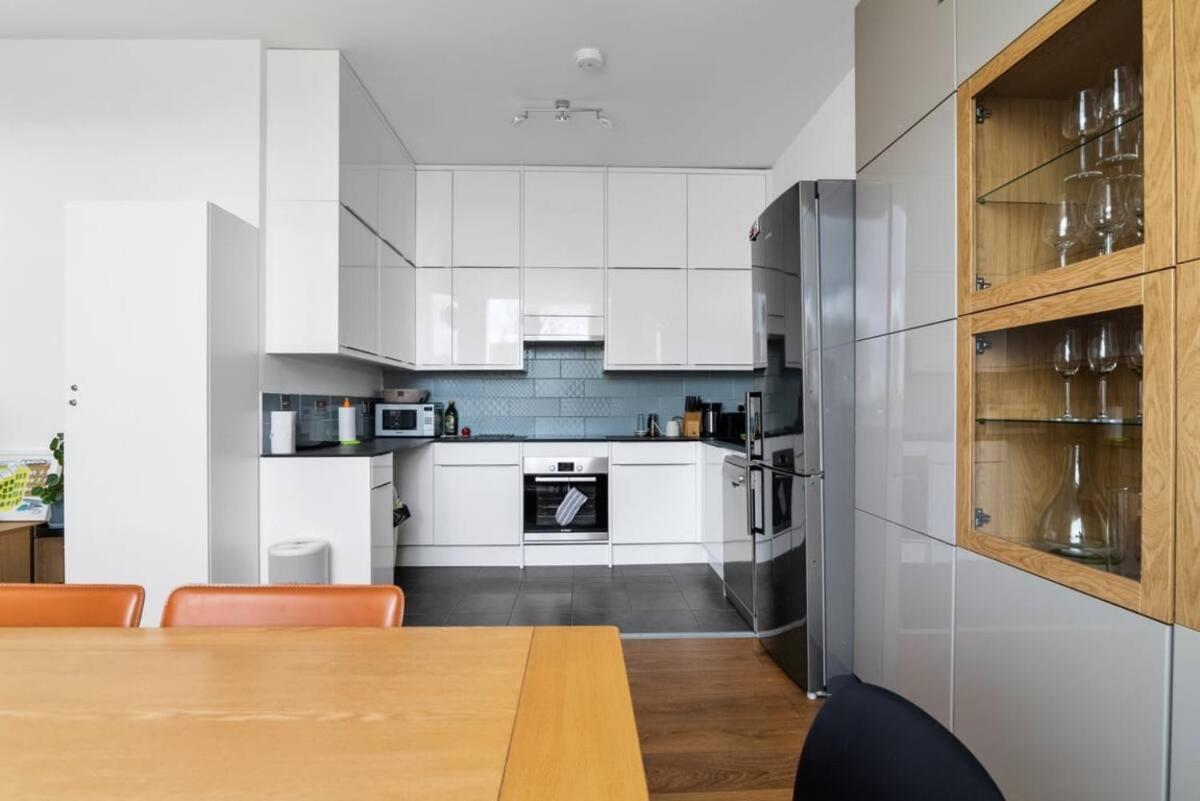 Apartament Luxury Modern Flat Near Excel, 02 & Canary Wharf Londyn Zewnętrze zdjęcie