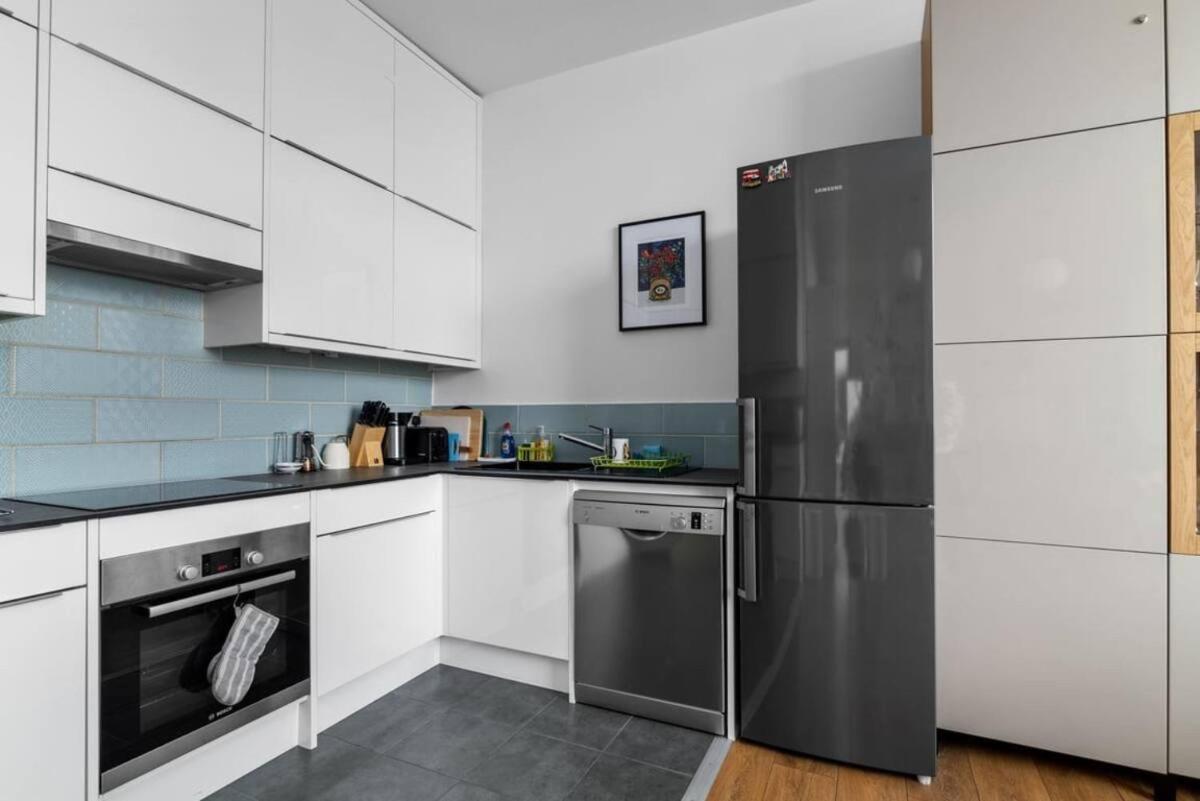 Apartament Luxury Modern Flat Near Excel, 02 & Canary Wharf Londyn Zewnętrze zdjęcie